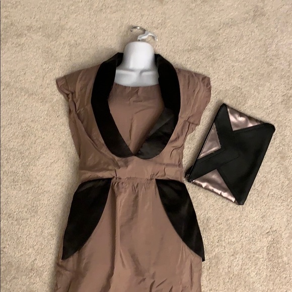 Taupe colored dress from Thailand - Picture 2 of 10